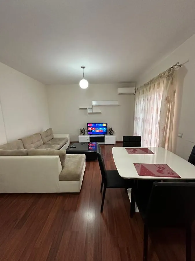 Center Apartment Easy Tirana