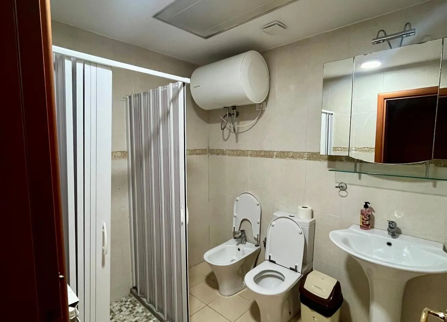 Center Apartment Easy Tirana