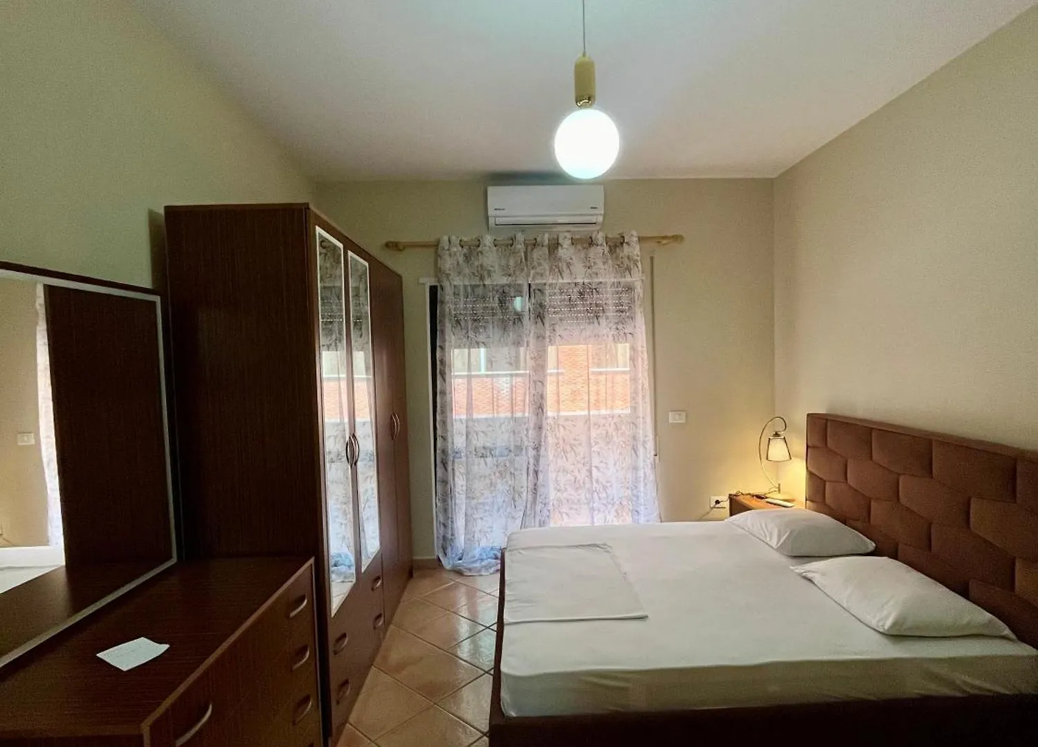 Center Apartment Easy Tirana